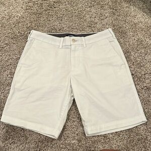 Express white chino dress shorts 8 inch inseam 28 inch waist, great condition